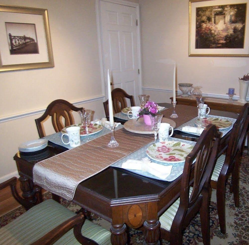 Wellesley Bed And Breakfast Exterior photo